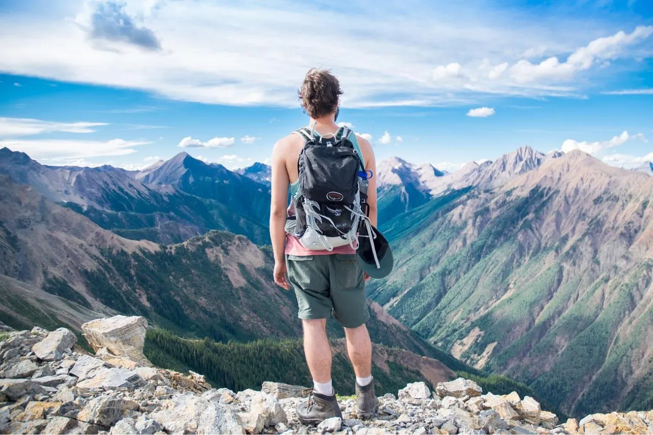 Ultimate Summer Day Hike Packing List